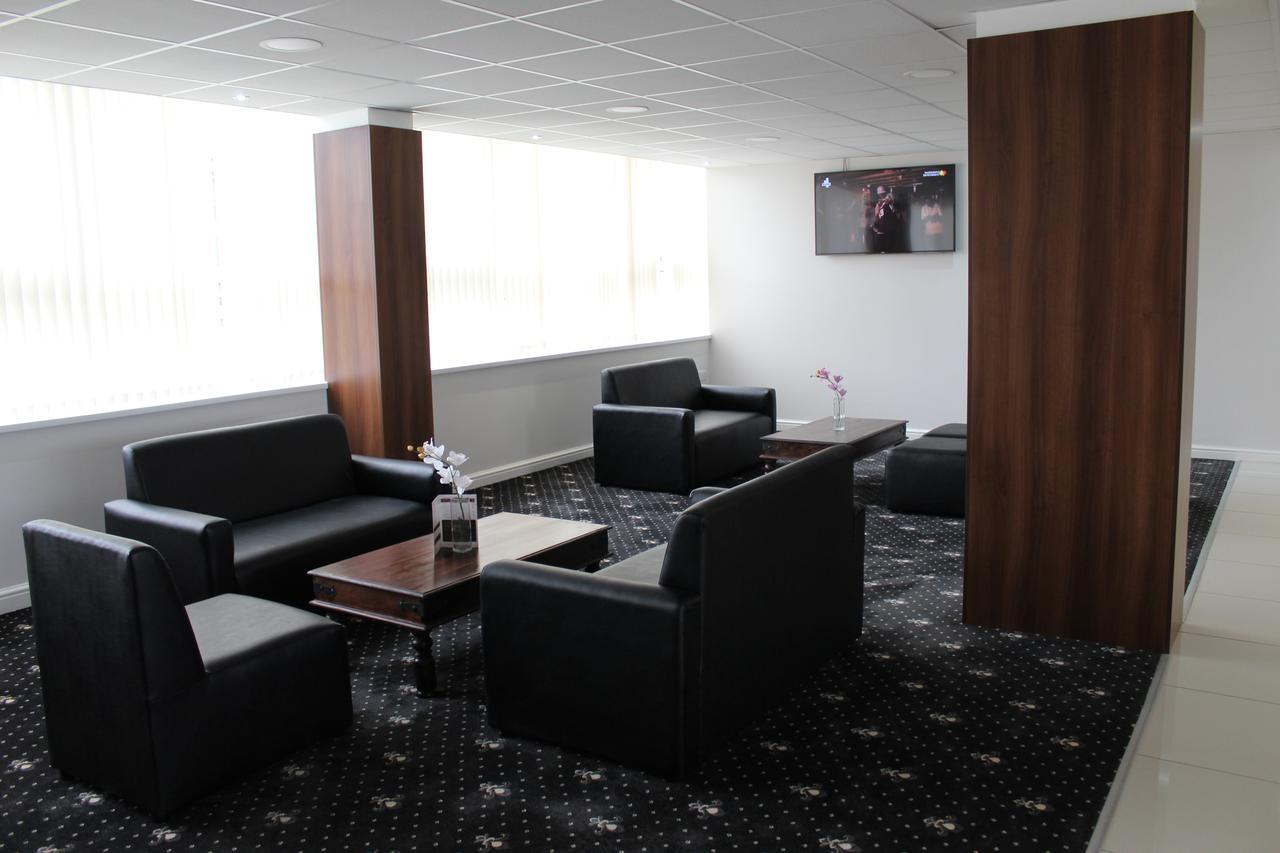 Ox Hotel Manchester Swinton  Zewnętrze zdjęcie