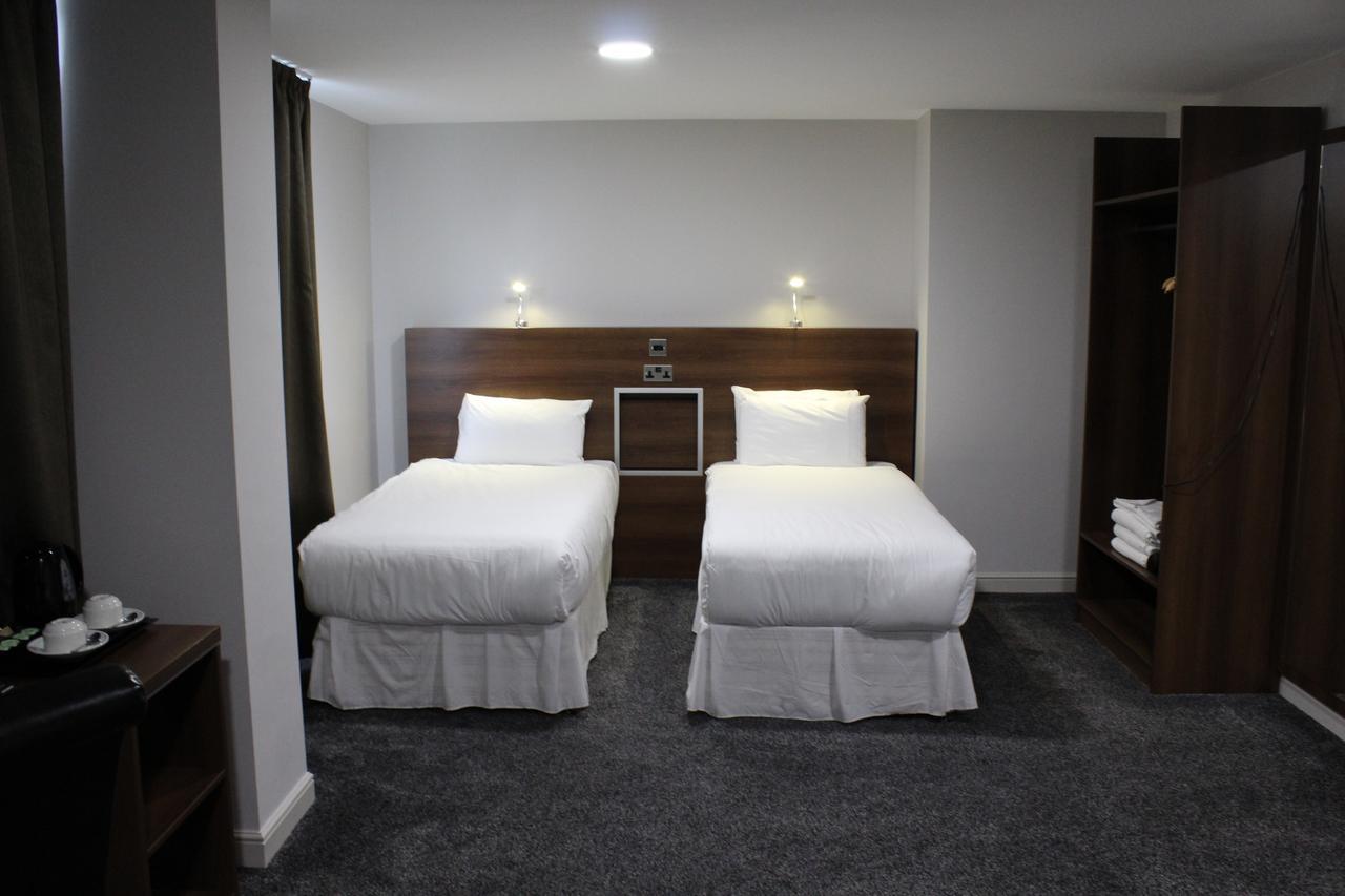 Ox Hotel Manchester Swinton  Zewnętrze zdjęcie