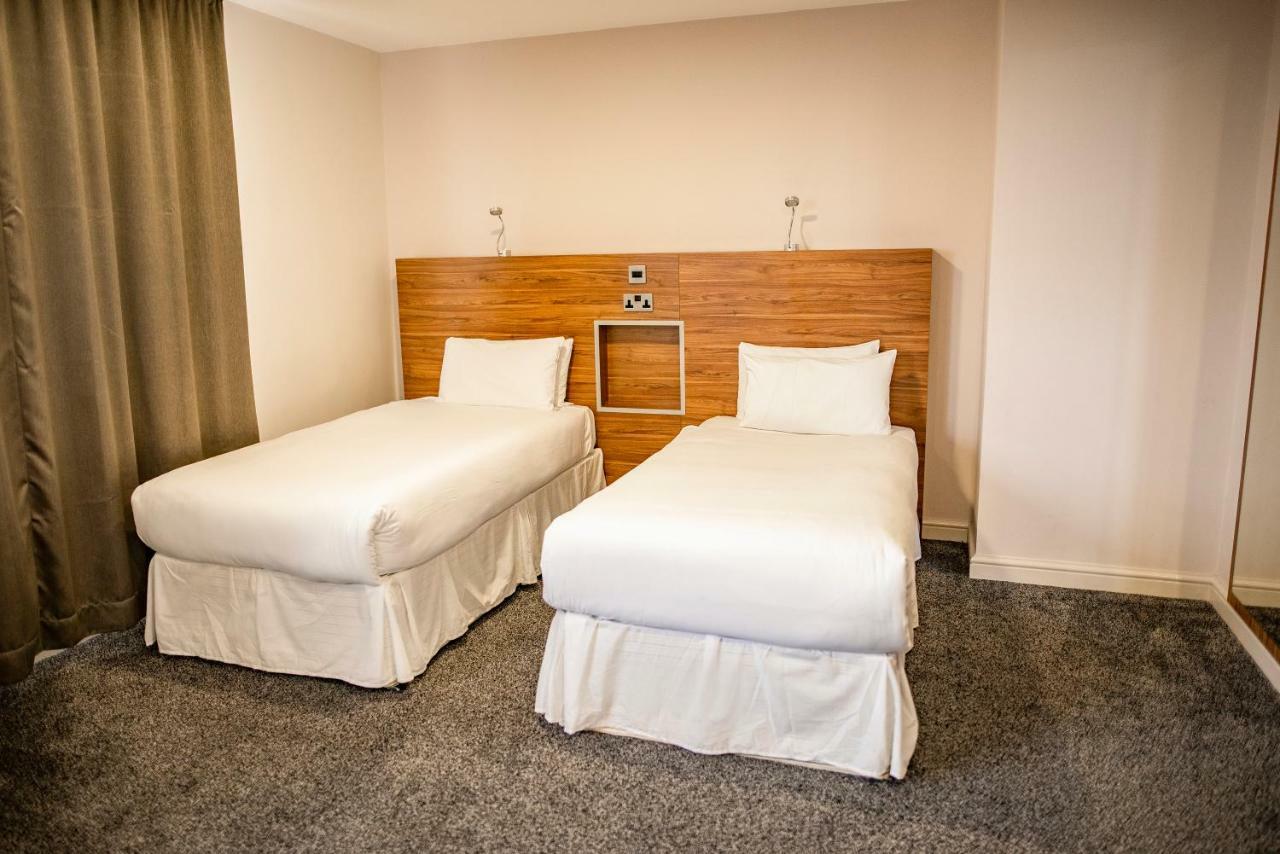 Ox Hotel Manchester Swinton  Zewnętrze zdjęcie